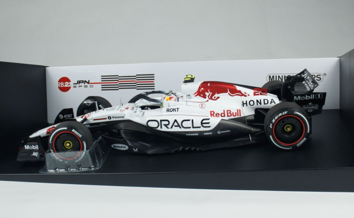 1/18 Minichamps 2025 Formula 1 Japanese GP Oracle Red Bull Racing